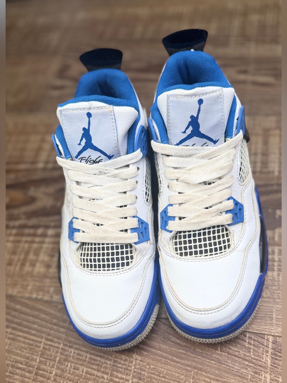 Jordan woman/ men’s White and Blue Basketball Sneakers